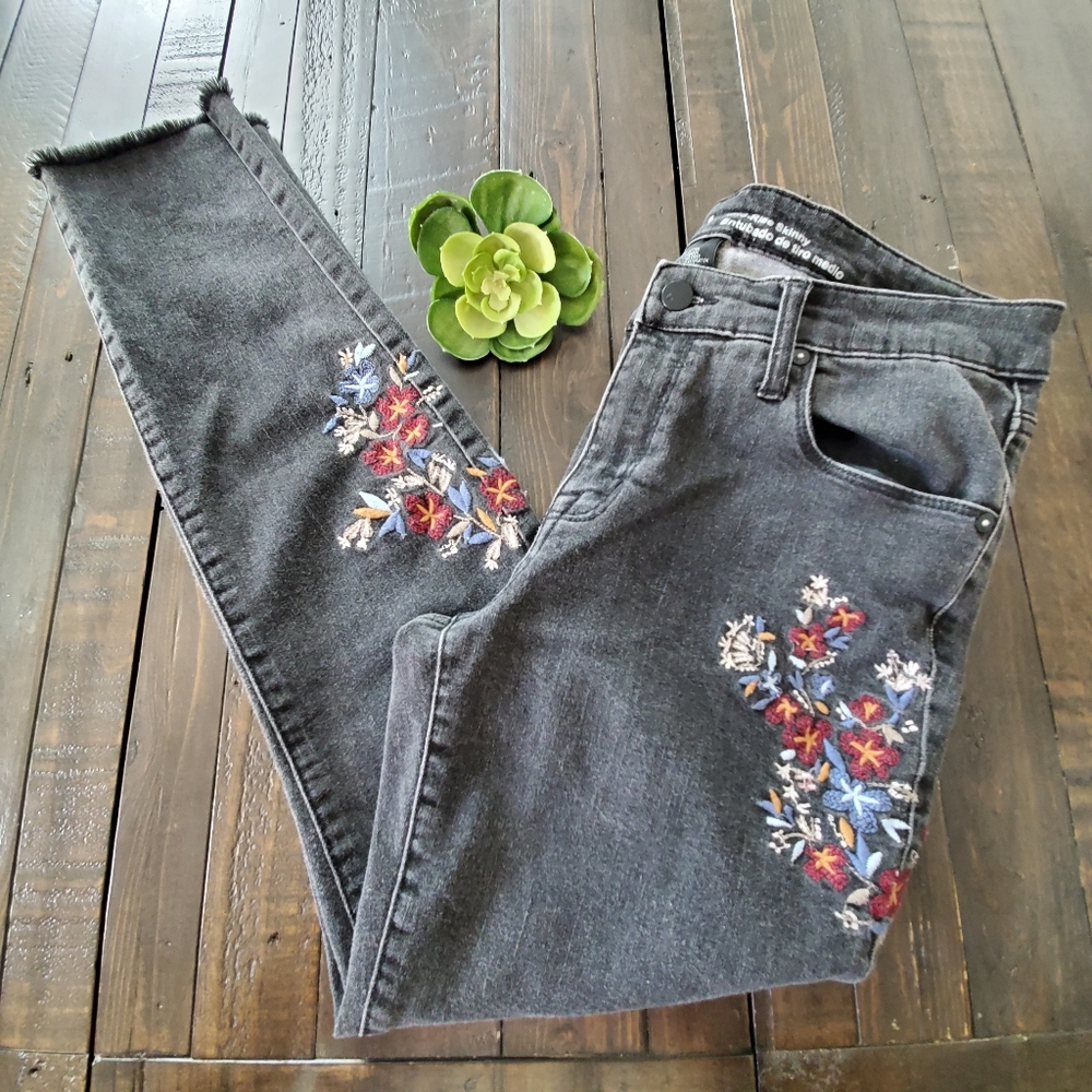 MOSSIMO Floral Embroidered Skinny Jeans